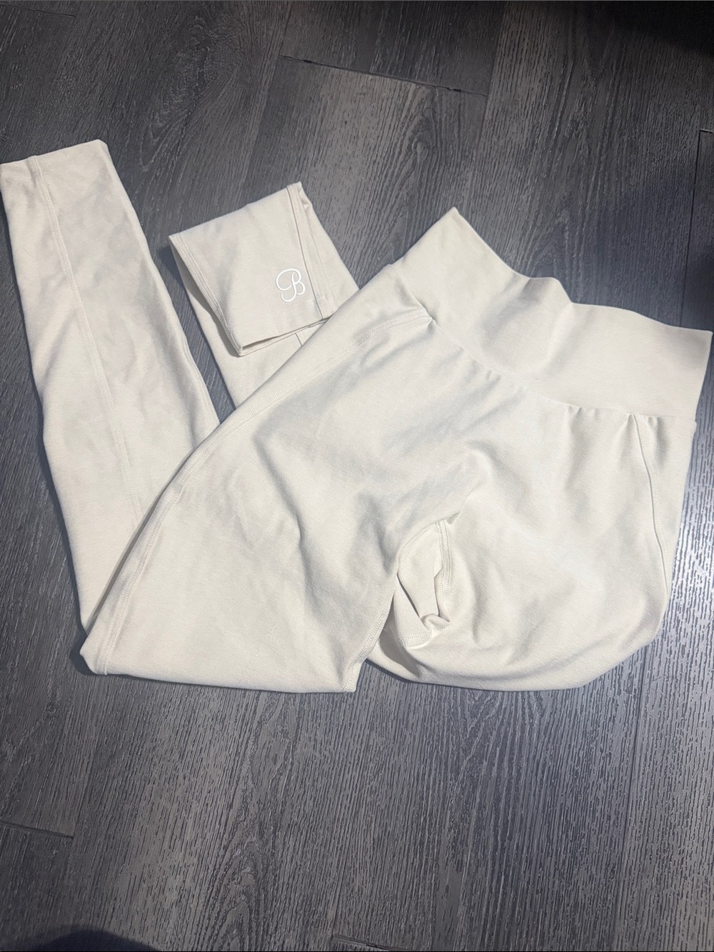 Bombshell sportswear uplift peach 🍑 leggings pearl white M